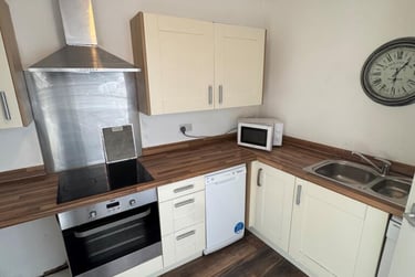 4 bed flat, Claremont Road, Spital Tongues, Newcastle, NE24AN - Image 2